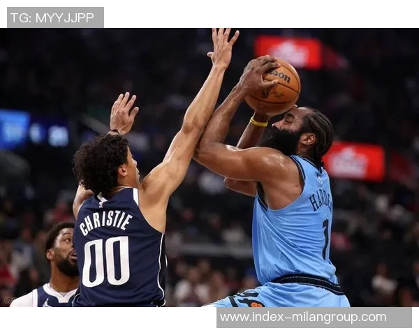 快船替补得分惨淡仅12分独行侠替补火力全开31分差距明显