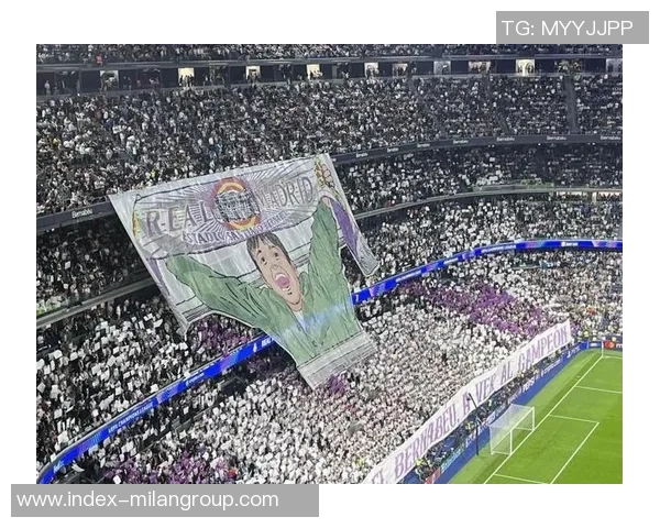 纪念大罗首秀23周年皇马官网致敬历史最佳前锋之一