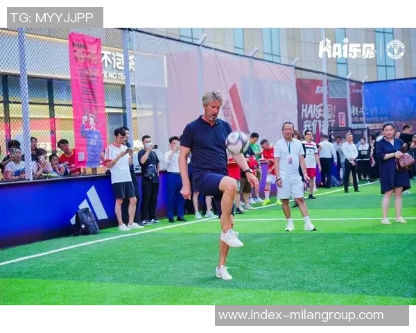 范德萨谈奥纳纳失误及曼联高压对新人的影响和挑战